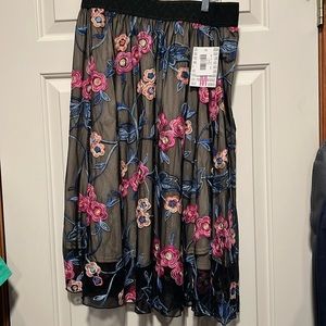 LuLaRoe skirt. Gorgeous
